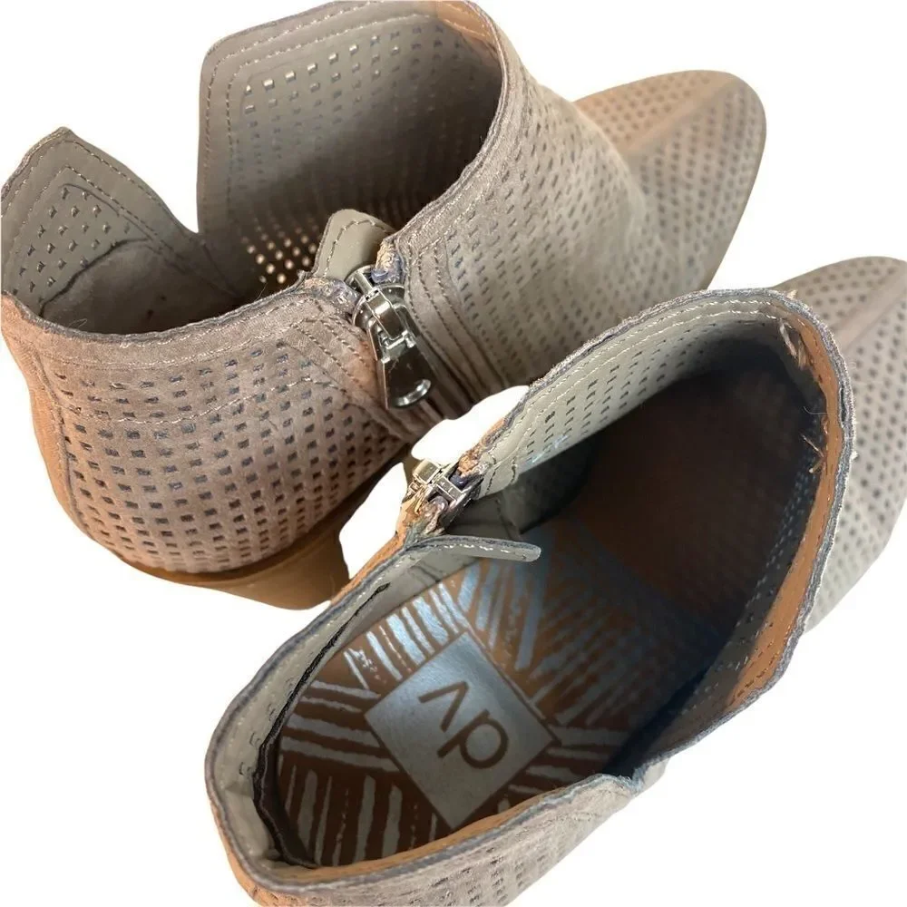 DOLCE VITA JANIE Perforated Beige Bootie